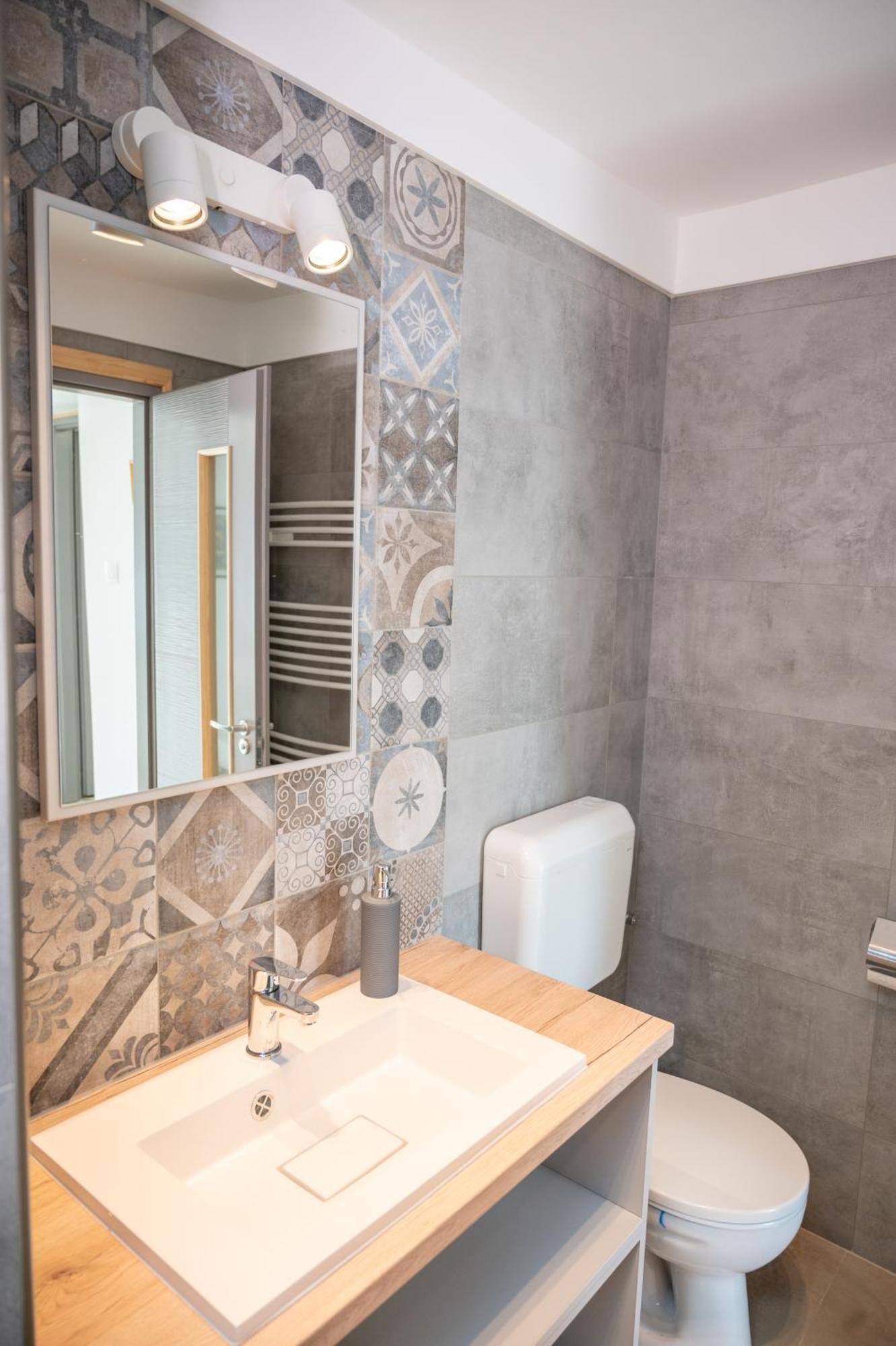 Tuenderkert Apartman Gyula Ngoại thất bức ảnh