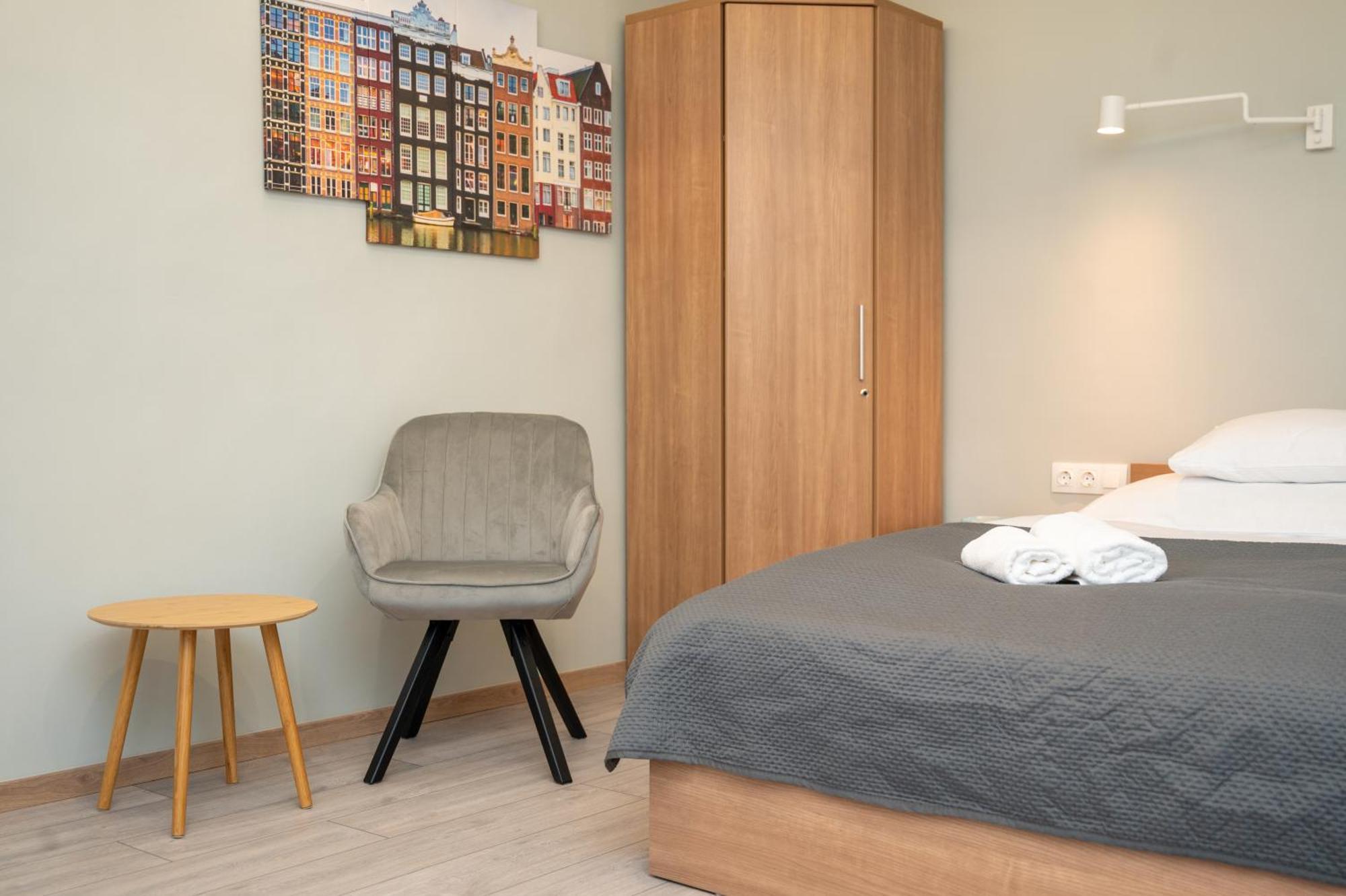 Tuenderkert Apartman Gyula Ngoại thất bức ảnh